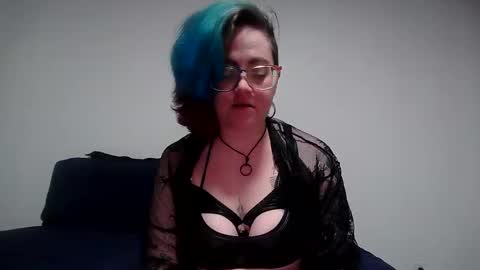 Snapshot of valarieak chatting on 05.04.26 valarieak online show from 05.04.26