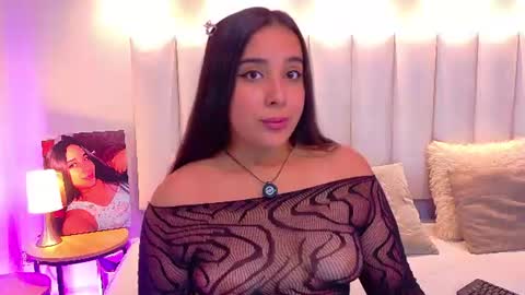 Snapshot of valen_scott_ chatting on 07.27.26 Valen Scott online show from 07.27.26