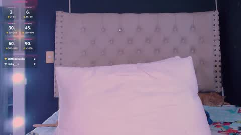 IG-valen mendoza99  twitter valenthompson99 online show from 02.07.25