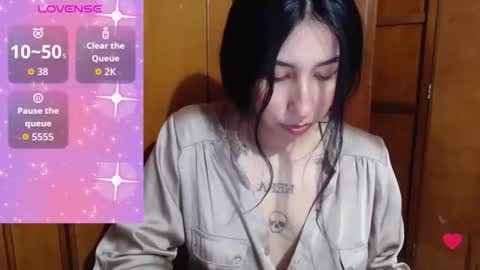Snapshot of valen_tina33 chatting on 04.28.26 Valentina online show from 04.28.26