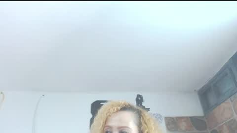 Snapshot of valenciajaqueline45 chatting on 07.21.26 Katyy Love online show from 07.21.26