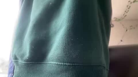 Snapshot of valent1nn chatting on 02.02.25 Valentin independent Cam Boy online show from 02.02.25