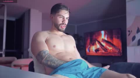 valenthinoking online show from 02.03.26