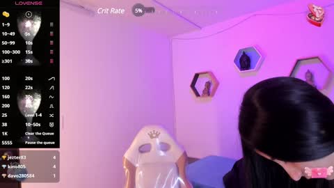 VALENTINA online show from 02.04.25