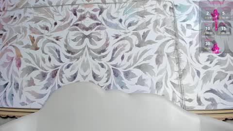 Snapshot of valentina_cortes72 chatting on 01.25.25 Valentina online show from 01.25.25