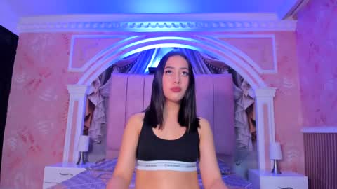 Snapshot of valentina_cortes72 chatting on 02.27.25 Valentina online show from 02.27.25