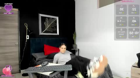 Snapshot of valentina_herrrera chatting on 06.05.26 valentina_herrrera online show from 06.05.26