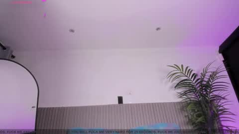 Snapshot of valentina_lux1 chatting on 03.19.26 Valentina online show from 03.19.26