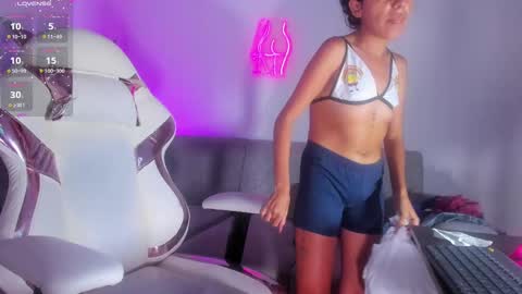 VALENTINA online show from 01.16.25