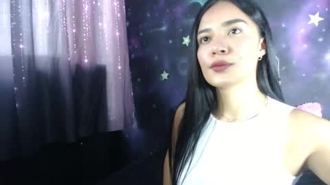 valentinarojass_ online show from 02.12.26