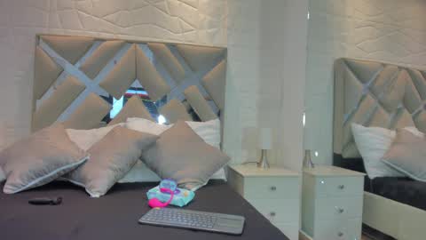 Snapshot of valentinasu_ chatting on 05.27.26 VALENTINA online show from 05.27.26
