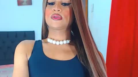 VALENTINA   online show from 02.10.25