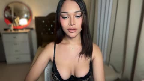 VALENTINE online show from 03.22.26