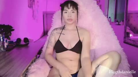 Danielle  Please help me to reach 300 thumbs up online show from 04.24.26