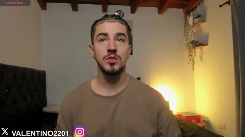 valentino online show from 11.10.25