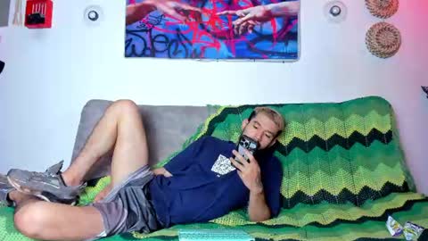 Snapshot of valentino_bel chatting on 07.31.26 Nick online show from 07.31.26
