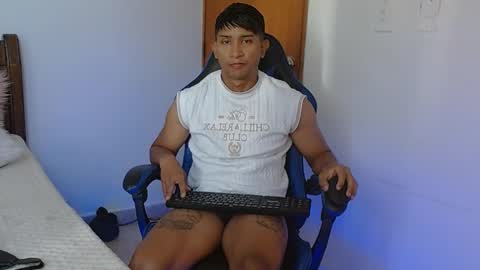 Snapshot of valentino_fs chatting on 02.08.26 Mistery Guy online show from 02.08.26