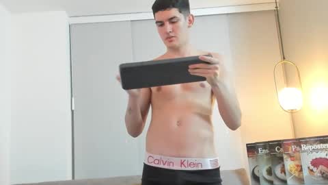 ValentinoCerati online show from 12.11.24