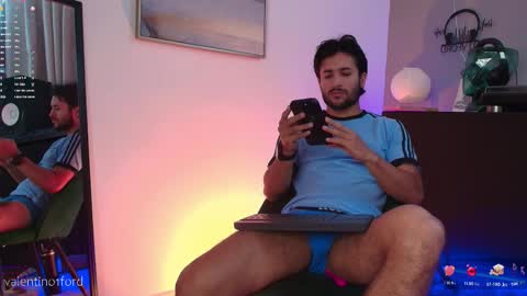 Snapshot of valentinoford chatting on 05.22.26 Valentino online show from 05.22.26