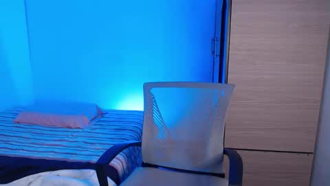 Snapshot of valentinosex_1 chatting on 02.13.26 VALENTINO online show from 02.13.26