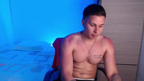 Snapshot of valentinosex_1 chatting on 03.18.26 VALENTINO online show from 03.18.26