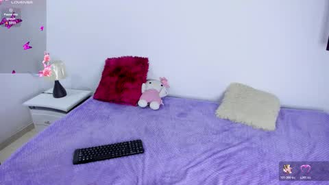 Snapshot of valeri_10 chatting on 11.29.25 valeri_10 online show from 11.29.25