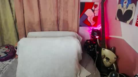 Valeri Cove online show from 11.21.25