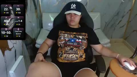 valeri_harpers4 online show from 04.29.26