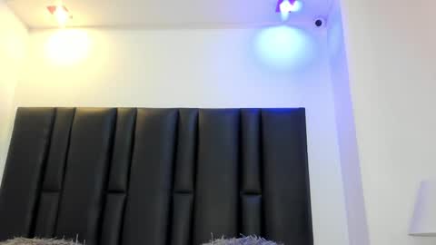 Snapshot of valeri_tafur chatting on 02.21.25 valeri_tafur online show from 02.21.25