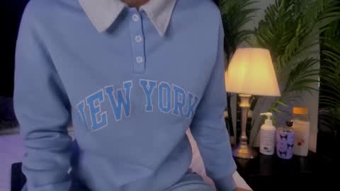 Snapshot of valeri_tafur chatting on 10.16.25 valeri_tafur online show from 10.16.25