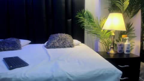 Snapshot of valeri_tafur chatting on 11.30.25 valeri_tafur online show from 11.30.25