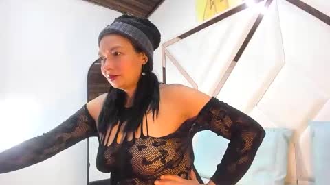 valeria_gil_ online show from 04.28.26