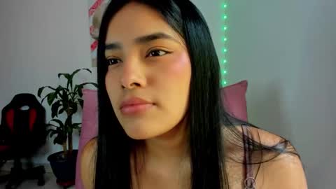 valeria_miller69 online show from 10.30.25