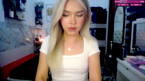 Snapshot of valeria_nikia chatting on 10.06.25 VALERIA online show from 10.06.25