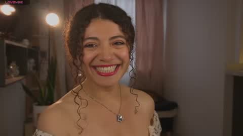 Snapshot of valeria_rosses chatting on 06.22.26 Valeria online show from 06.22.26