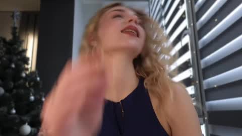 Snapshot of valeria_shydreamer chatting on 01.06.25 Valeria online show from 01.06.25