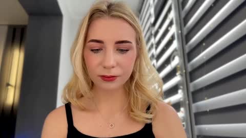 Snapshot of valeria_shydreamer chatting on 02.03.25 Valeria online show from 02.03.25