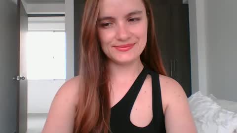 Snapshot of valeriafrannco chatting on 02.08.26 valeriafrannco online show from 02.08.26