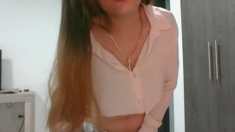 Snapshot of valeriafrannco chatting on 03.12.26 valeriafrannco online show from 03.12.26