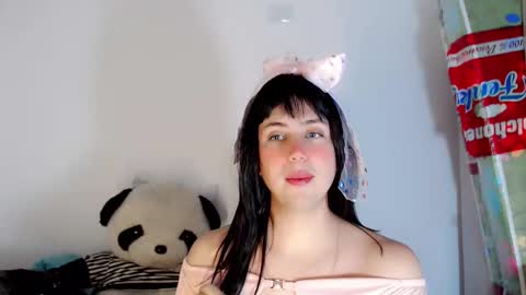 Snapshot of valeriagill_ chatting on 10.20.25 valeriagill_ online show from 10.20.25