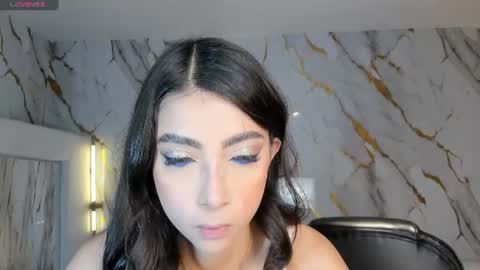 Snapshot of valeriavelvet chatting on 06.20.26 Vale online show from 06.20.26