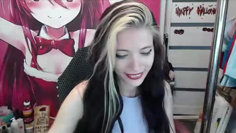 ValeriaXKiss online show from 05.05.26