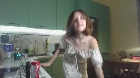 Kristi moony online show from 02.06.25