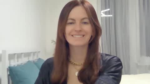 Snapshot of valerie_rose777 chatting on 01.10.25 valerie_rose777 online show from 01.10.25