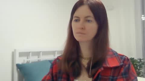 Snapshot of valerie_rose777 chatting on 02.02.25 valerie_rose777 online show from 02.02.25