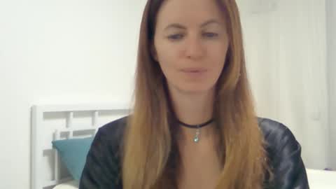Snapshot of valerie_rose777 chatting on 10.20.25 valerie_rose777 online show from 10.20.25