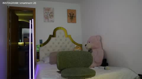 valeriecollinss_ online show from 06.11.26