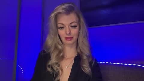 Valerie  online show from 03.27.26