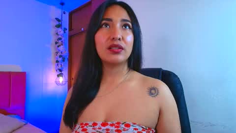 Snapshot of valerigh_ chatting on 06.06.26 VALERI online show from 06.06.26
