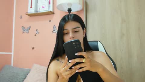 Snapshot of valerihouse chatting on 02.28.25 Juli C online show from 02.28.25